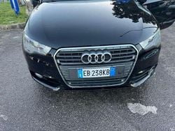 Usata 2010 Audi A1 Attraction Tre volumi | 4900 € (Buon prezzo)