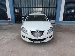 Bianco Usata 2014 Lancia Delta Due volumi | 6799 € (Buon prezzo)