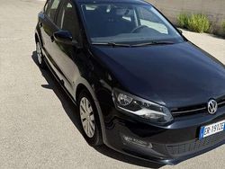 Usata 2013 VW Polo Comfortline Tre volumi | 7300 € (Molto cara)