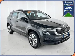 Nero Usata 2022 Skoda Karoq SportLine SUV | 26.600 € (Buon prezzo)
