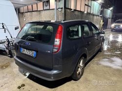 Grigio Usata 2007 Ford Focus S Station wagon | 1499 € (Super prezzo)
