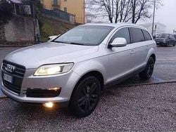 Usata 2006 Audi Q7 Ambiente SUV | 8000 € (Cara)
