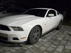 Bianco Usata 2010 Ford Mustang Coupé | 20.900 € (Buon prezzo)