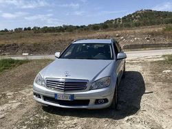 Usata 2009 Mercedes C220 Elegance | 2990 € (Molto cara)