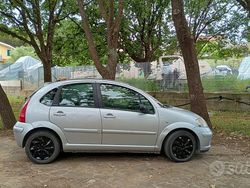 Grigio Usata 2006 Citroën C3 Due volumi | 3000 € (Molto cara)