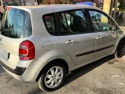 Usata 2009 Renault Modus Monovolume | 3500 € (Cara)