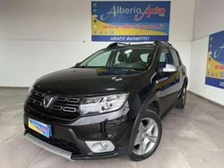 Nero Usata 2018 Dacia Sandero Stepway Due volumi | 9900 € (Buon prezzo)