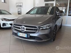 Grigio montagna Usata 2021 Mercedes B180 Business Monovolume | 23.900 € (Ottimo prezzo)