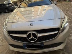 Usata 2017 Mercedes A180 Tre volumi | 18.500 € (Molto cara)