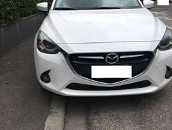 Bianco Usata 2016 Mazda 2 Exceed Tre volumi | 10.500 € (Buon prezzo)