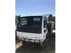 Nessuno(met.) Usata 2004 Nissan Cabstar Pick-up | 9500 € (Buon prezzo)