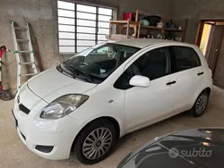 Usata 2010 Toyota Yaris Due volumi | 4000 €