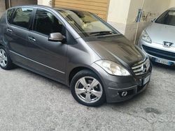 Grigio Usata 2011 Mercedes A160 Monovolume | 3700 € (Ottimo prezzo)