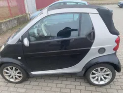 Nero Usata 2005 Smart ForTwo Cabrio Passion Cabrio | 2200 € (Super prezzo)