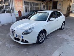 Bianco Usata 2013 Alfa Romeo Giulietta Progression Tre volumi | 7500 € (Ottimo prezzo)