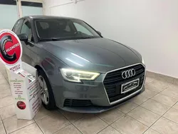 Grigio Usata 2016 Audi A3 Sport Tre volumi | 12.990 € (Buon prezzo)