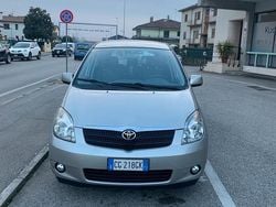 Usata 2003 Toyota Verso Monovolume | 2000 €