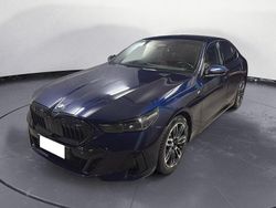 Usata 2024 BMW 520 Shadowline Tre volumi | 42.500 € (Buon prezzo)