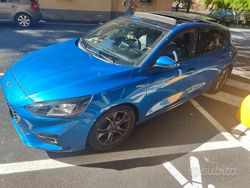 Blu Usata 2018 Ford Focus ST-Line Tre volumi | 12.500 € (Buon prezzo)