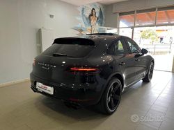 Nero Usata 2015 Porsche Macan S SUV | 32.000 € (Molto cara)