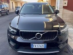 Usata 2019 Volvo XC40 Momentum SUV | 19.350 € (Ottimo prezzo)