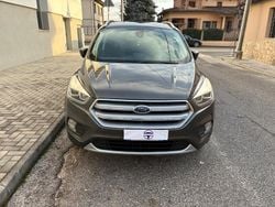 Grigio Usata 2017 Ford Kuga Titanium SUV | 13.900 €