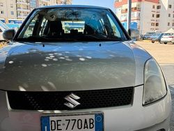 Grigio Usata 2007 Suzuki Swift Tre volumi | 3800 €