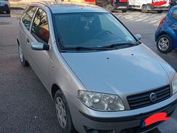 Grigio Usata 2004 Fiat Punto Tre volumi | 2200 €