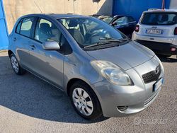 Grigio Usata 2006 Toyota Yaris Tre volumi | 3800 €