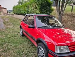 Peugeot 205