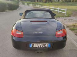 Blu/azzurro Usata 2000 Porsche Boxster Cabrio | 26.000 € (Molto cara)