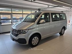 Argento Usata 2025 VW Caravelle Comfortline Monovolume | 38.890 € (Buon prezzo)