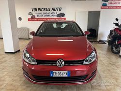 Rosso Usata 2013 VW Golf VII Tre volumi | 9700 € (Buon prezzo)