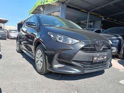 Nero Usata 2025 Toyota Yaris Hybrid Active Tre volumi | 18.490 € (Super prezzo)