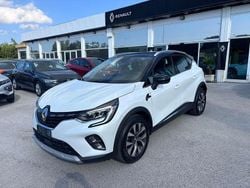 Bianco perlato/ tetto nero Usata 2020 Renault Captur Intens SUV | 17.900 € (Buon prezzo)