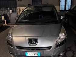 Grigio Usata 2010 Peugeot 5008 Monovolume | 1500 €