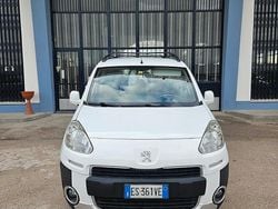 Bianco Usata 2013 Peugeot Partner Tepee Active Monovolume | 6499 € (Buon prezzo)