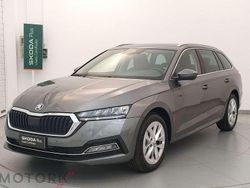 Grigio Usata 2023 Skoda Octavia Style Station wagon | 25.900 € (Buon prezzo)