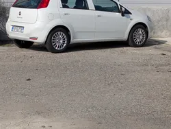 Usata 2015 Fiat Grande Punto Due volumi | 5000 € (Buon prezzo)
