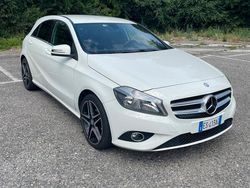 Usata 2013 Mercedes A180 Tre volumi | 9500 € (Buon prezzo)