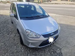 Usata 2009 Ford C-MAX Monovolume | 1600 € (Buon prezzo)