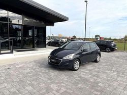 Gray Usata 2016 Peugeot 208 Access Due volumi | 7450 € (Buon prezzo)