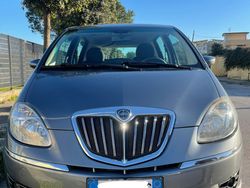 Grigio Usata 2009 Lancia Musa Monovolume | 3500 € (Buon prezzo)