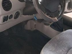 Bianco Usata 2004 Nissan Kubistar Due volumi | 5500 €