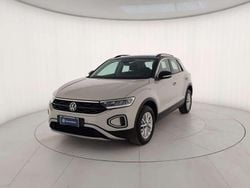 Grigio metallizzato Usata 2023 VW T-Roc Life SUV | 19.300 € (Super prezzo)