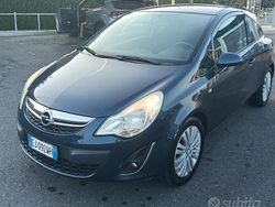 Blu Usata 2012 Opel Corsa Tre volumi | 2400 € (Ottimo prezzo)