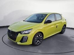 Giallo Nuova 2025 Peugeot 208 Style Due volumi | 19.240 € (Buon prezzo)
