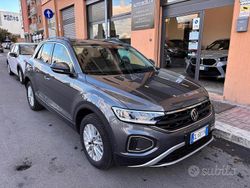 Grigio Usata 2023 VW T-Roc Life SUV | 21.500 € (Ottimo prezzo)