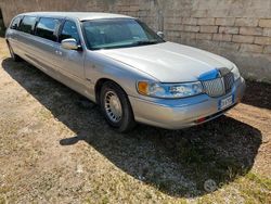 Grigio Usata 2000 Lincoln Town Car Tre volumi | 9500 €