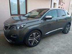 Grigio Usata 2016 Peugeot 3008 SUV | 16.000 € (Buon prezzo)